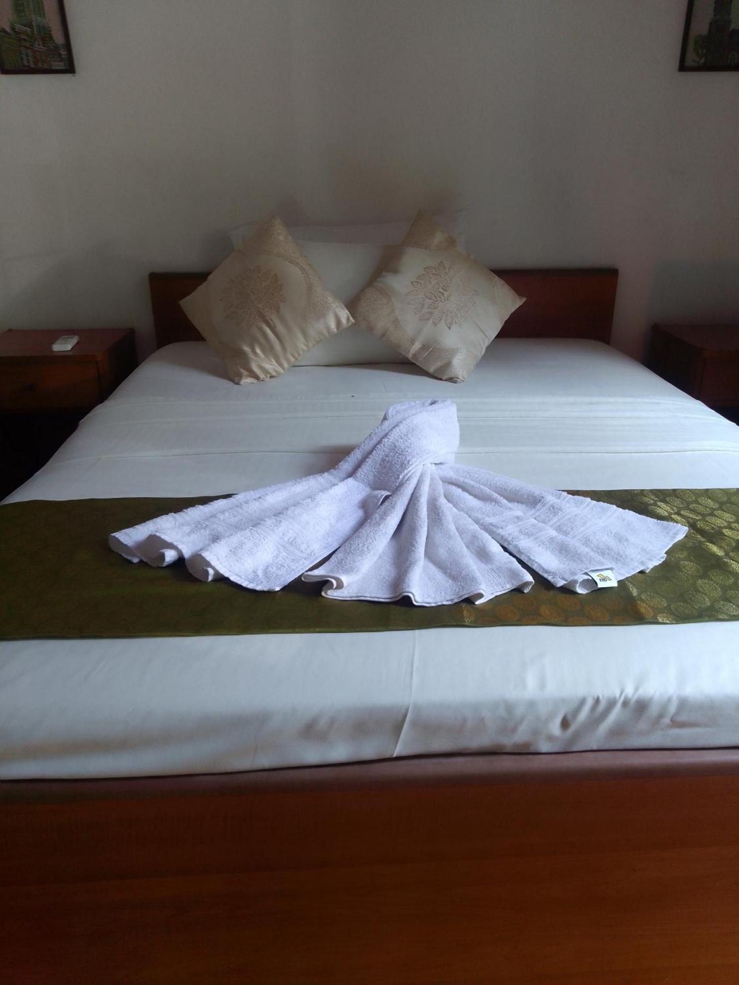 Steur Villa Negombo Exterior photo