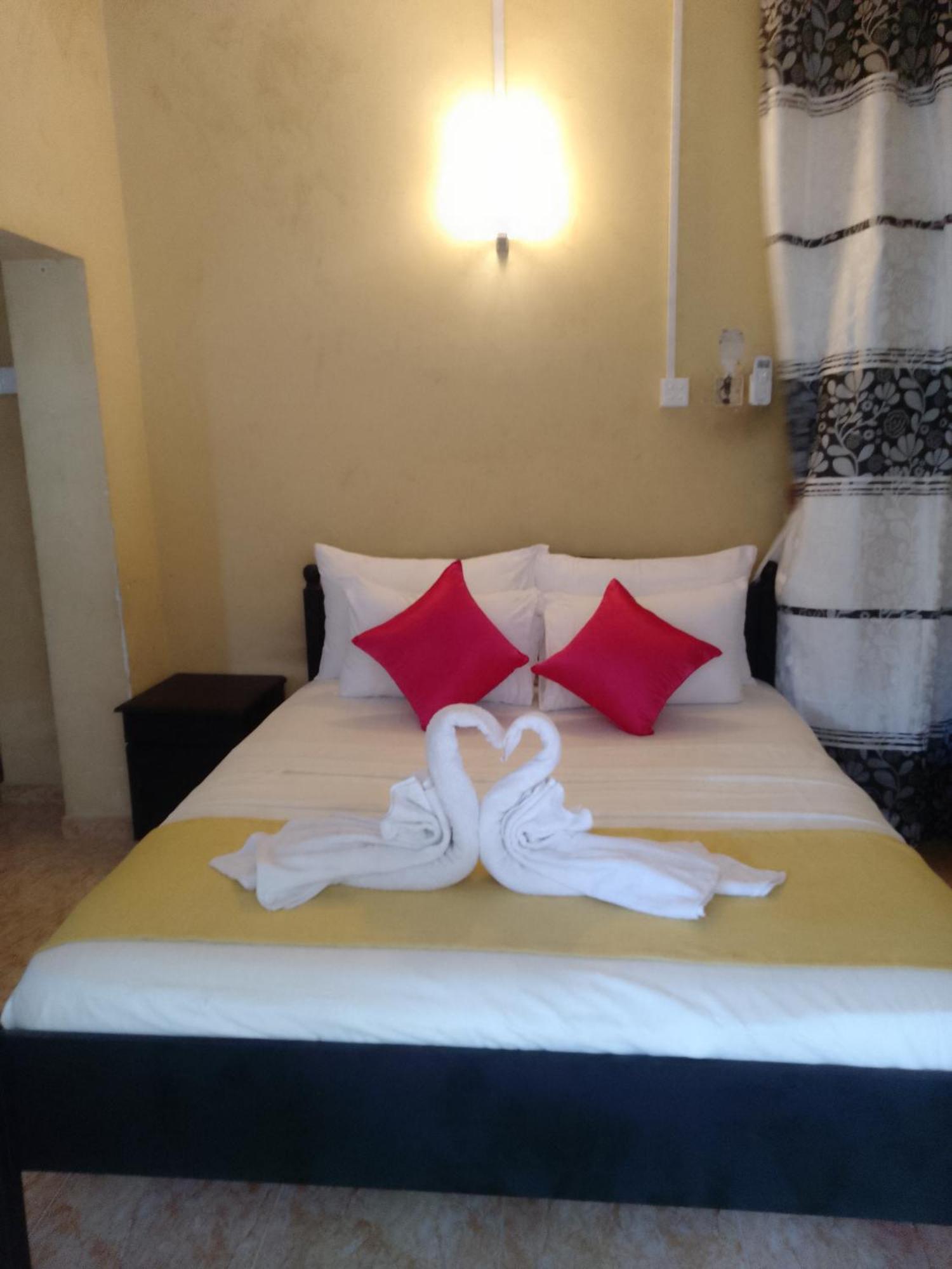 Steur Villa Negombo Exterior photo